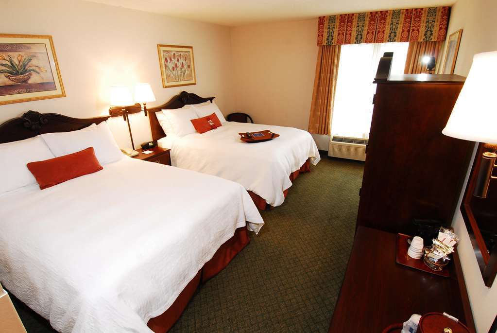 Hampton Inn By Hilton Boston/Cambridge Room photo